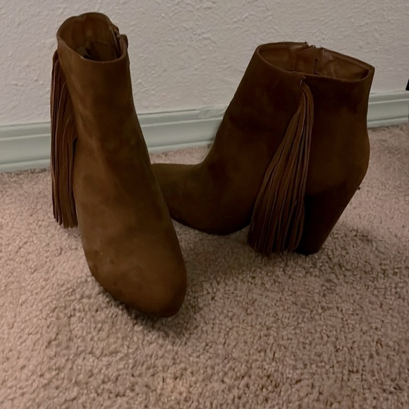 Fun Brown Fringe Booties - Picture 4 of 4